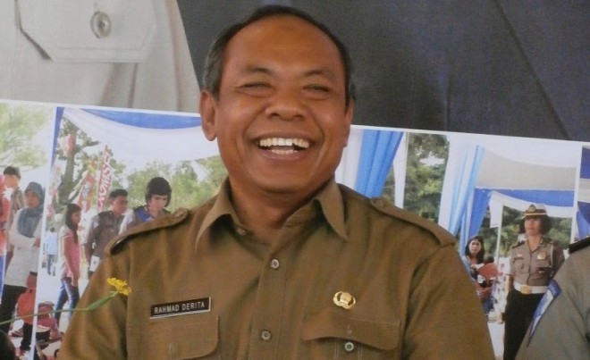  Kepala Dinas Pendidikan Provinsi Jambi Rahmat Derita.